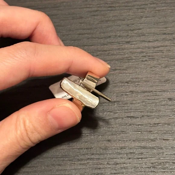 Sterling Silver Ring with Elongated White Pearl - Picture 5 of 7